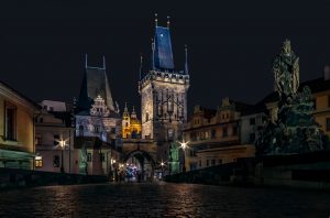 Чем заняться в Праге в мае Швейк-тур